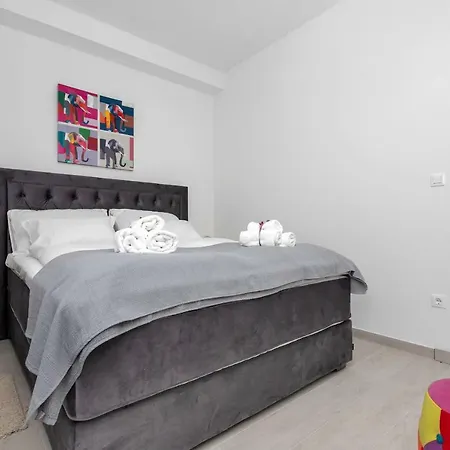Apartments Morpheus Makarska Exterior photo