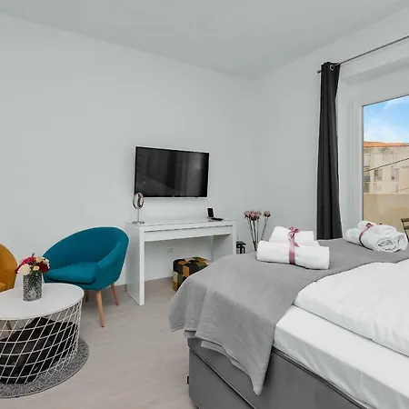Apartments Morpheus Makarska Exterior photo